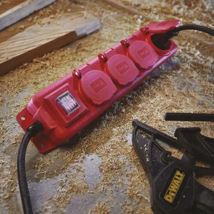 Snimek obrazovky 2025-09-18 125719.jpg