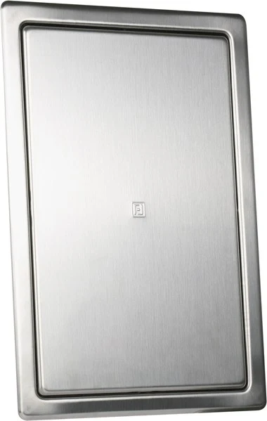 0124_nvd-200x300_02web.webp