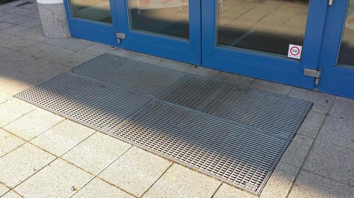 ACO Self Vario kryci rost 01207 outdoor.jpg