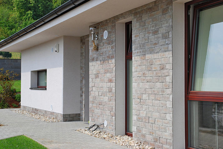 DSC_3372up trava.jpg